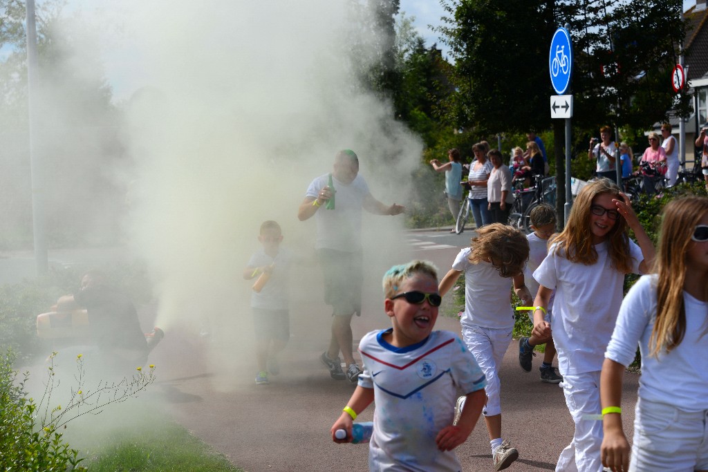 ../Images/Color fun run 2015 006.jpg